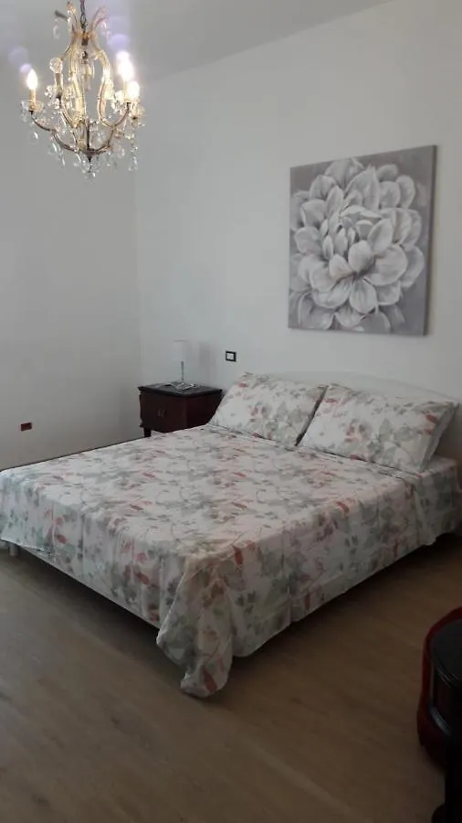 Pecciolo Port Apartaments Milazzo